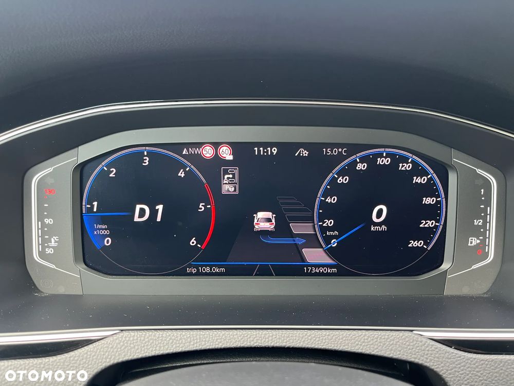 Volkswagen Passat 2.0 TDI Elegance DSG - 35