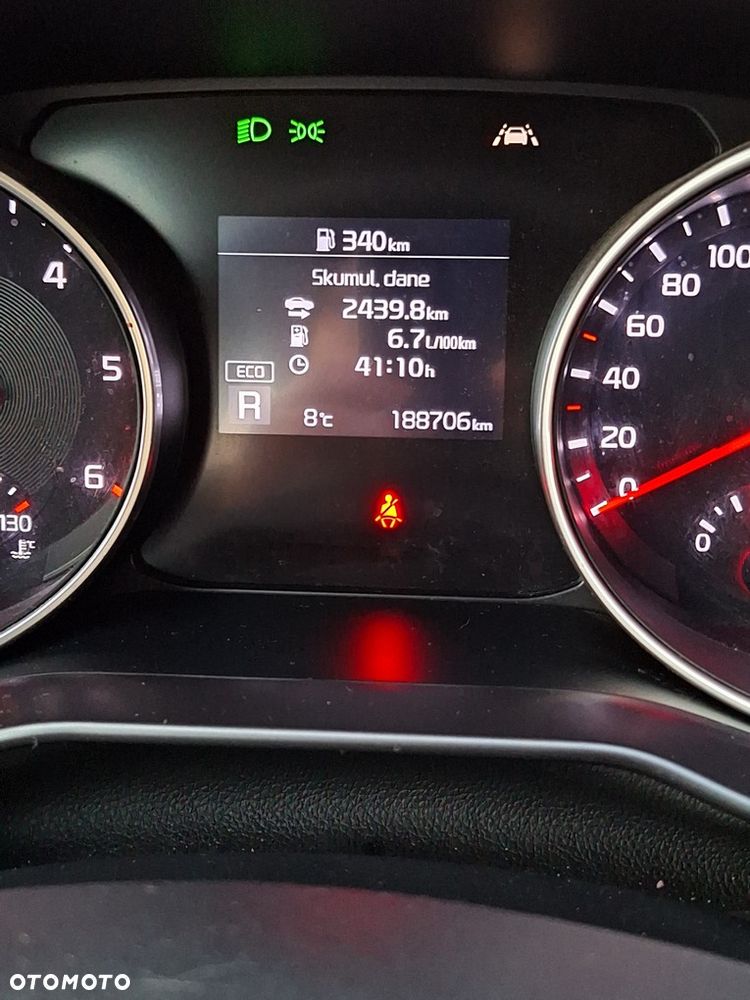 Kia Ceed 1.6 CRDi SCR M - 6