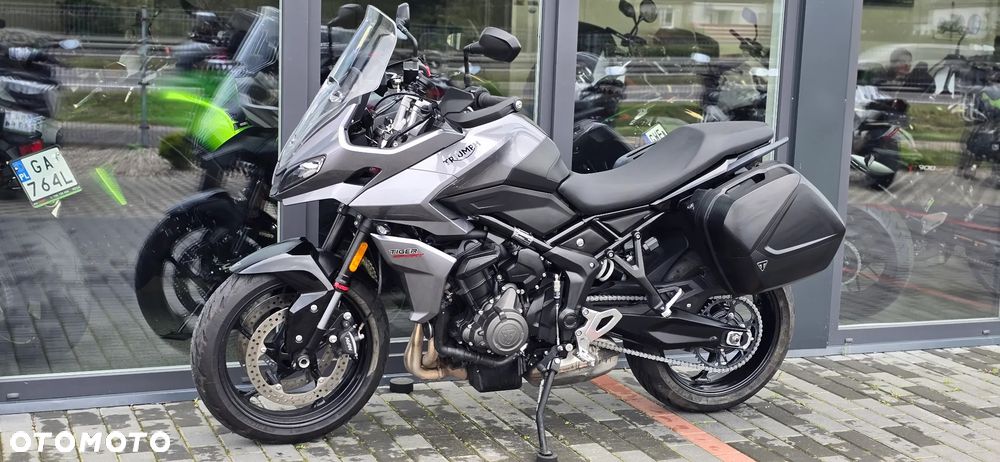 Triumph Tiger - 27