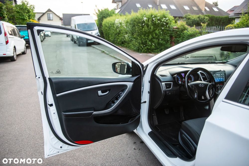 Hyundai i30 1.6 Style - 17