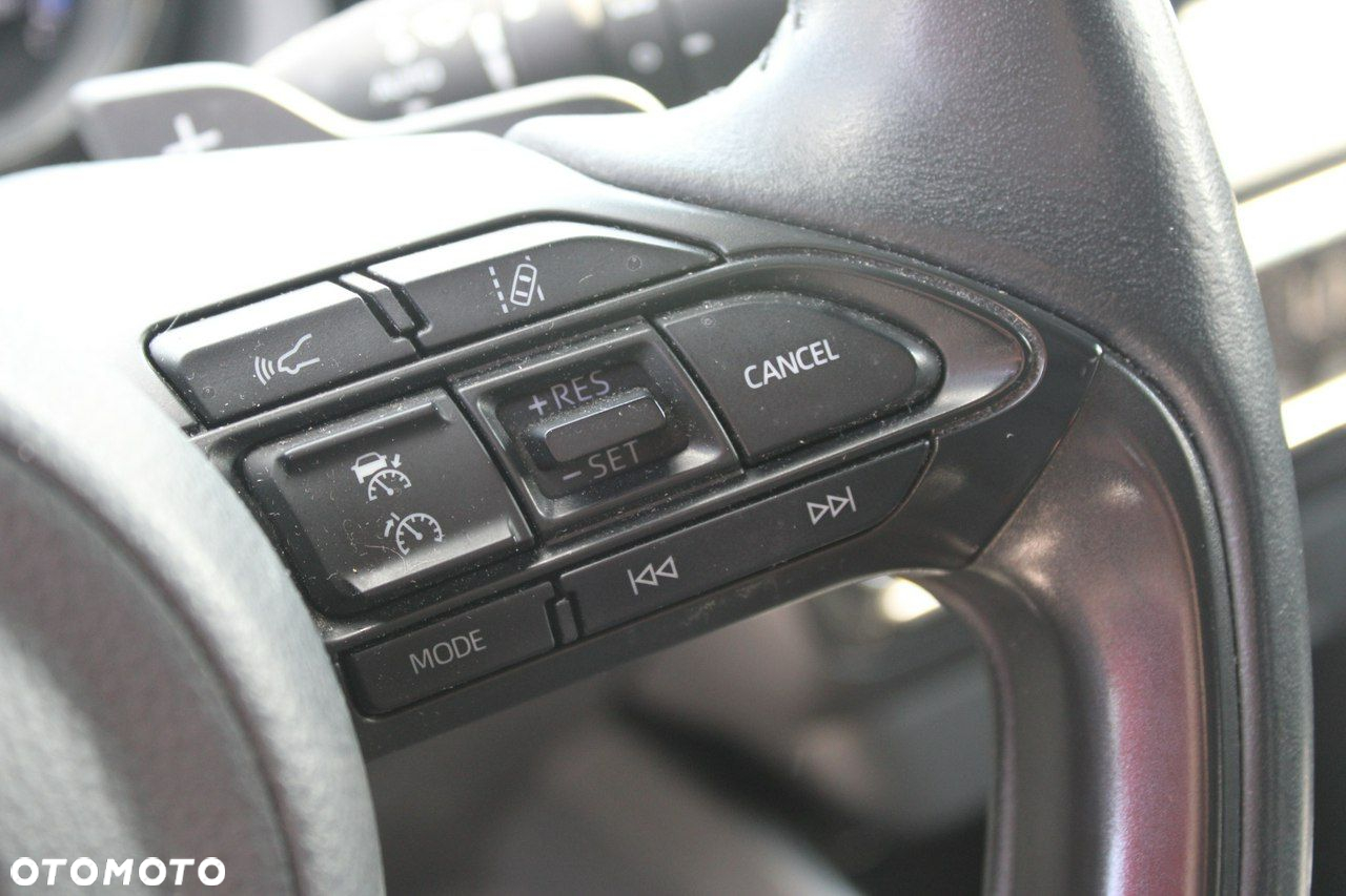Toyota Yaris - 16
