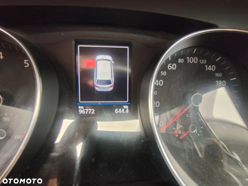 Volkswagen Passat 2.0 TSI OPF DSG Business - 19