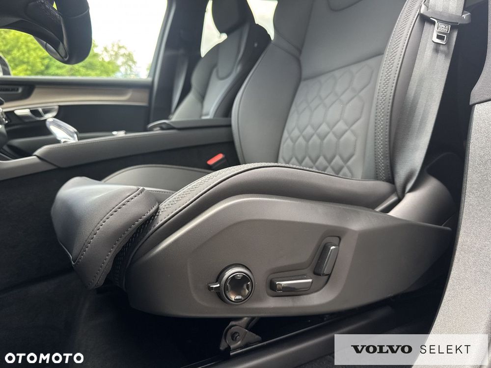 Volvo XC 90 - 23