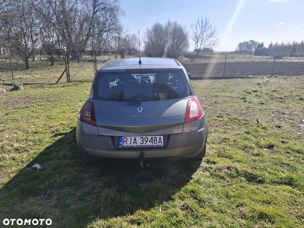 Renault Megane 2.0 Dynamique - 4