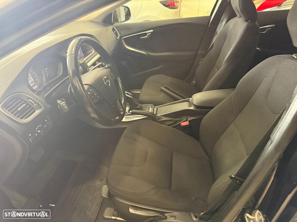 Volvo V40 2.0 D2 Inscription Geartronic - 4