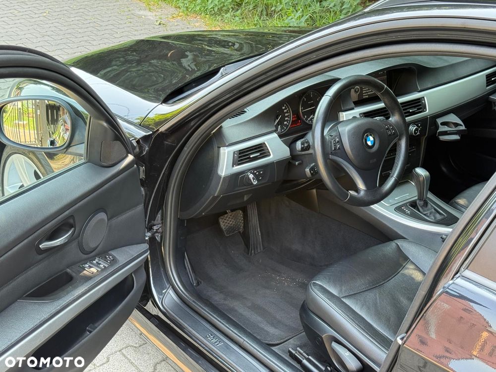 BMW Seria 3 318d DPF Edition Exclusive - 15