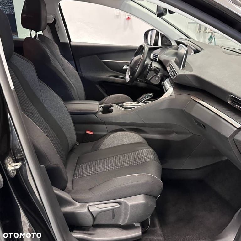 Peugeot 5008 1.5 BlueHDI Active S&S EAT8 - 9