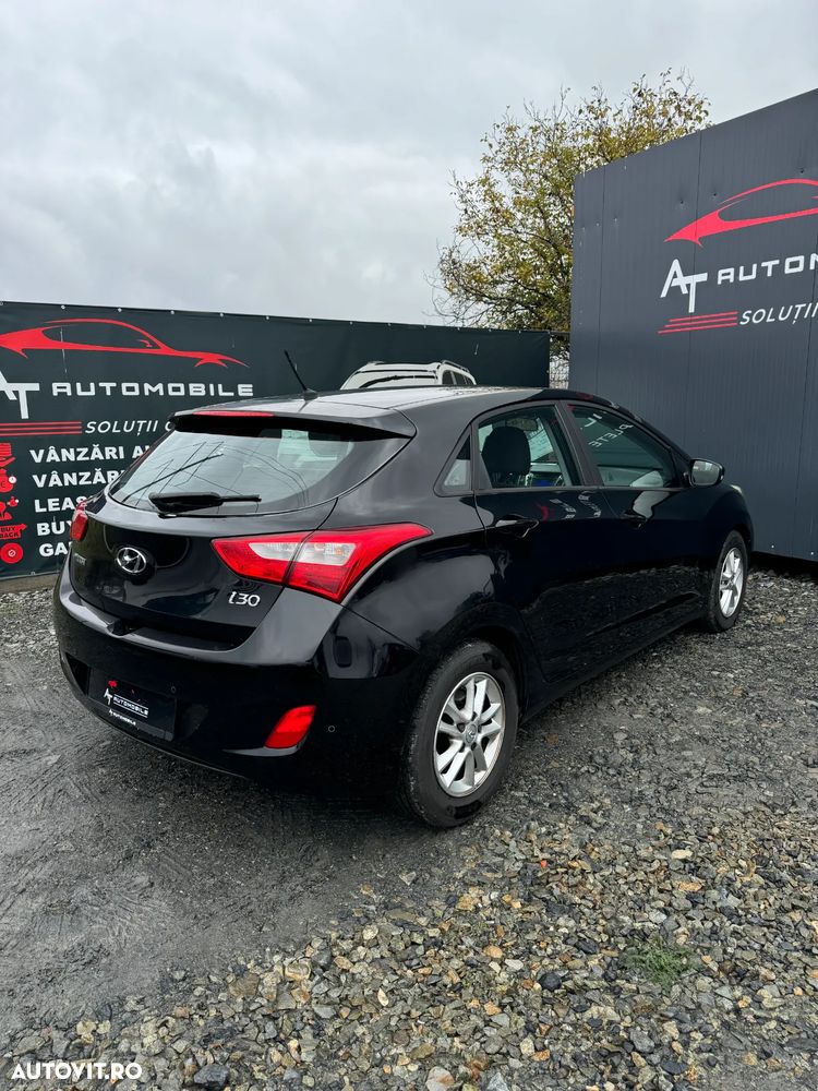 Hyundai i30 1.6 CRDI Exclusive - 4
