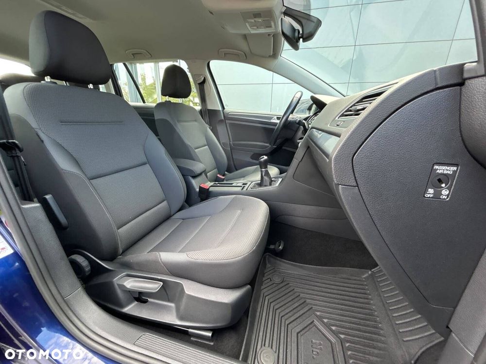 Volkswagen Golf 1.5 TSI BMT Comfortline - 18