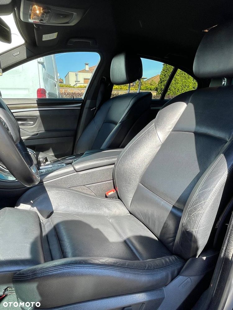 BMW Seria 5 525d xDrive - 3