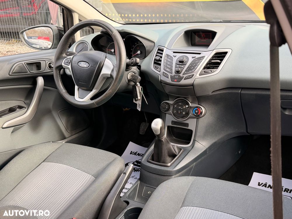 Ford Fiesta - 20