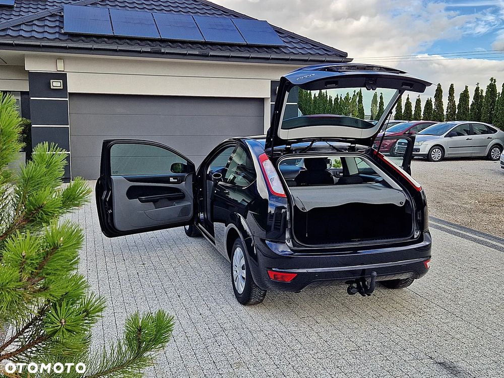 Ford Focus 1.6 16V Titanium - 10