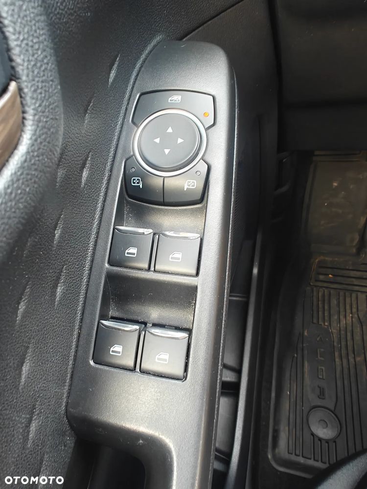 Ford Kuga 2.5 FHEV FWD Titanium - 16