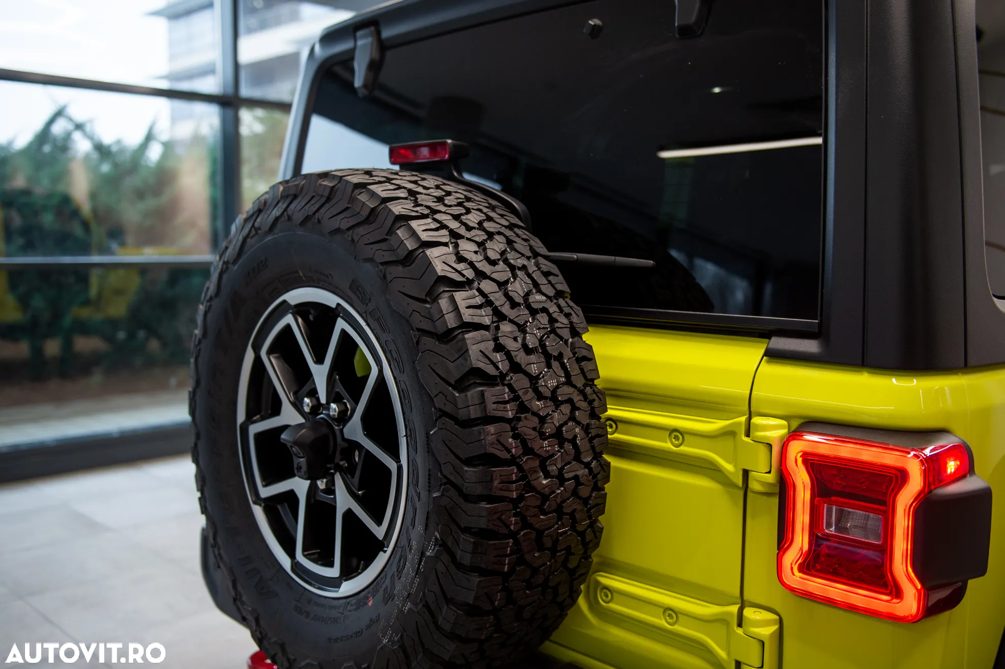Jeep Wrangler - 11