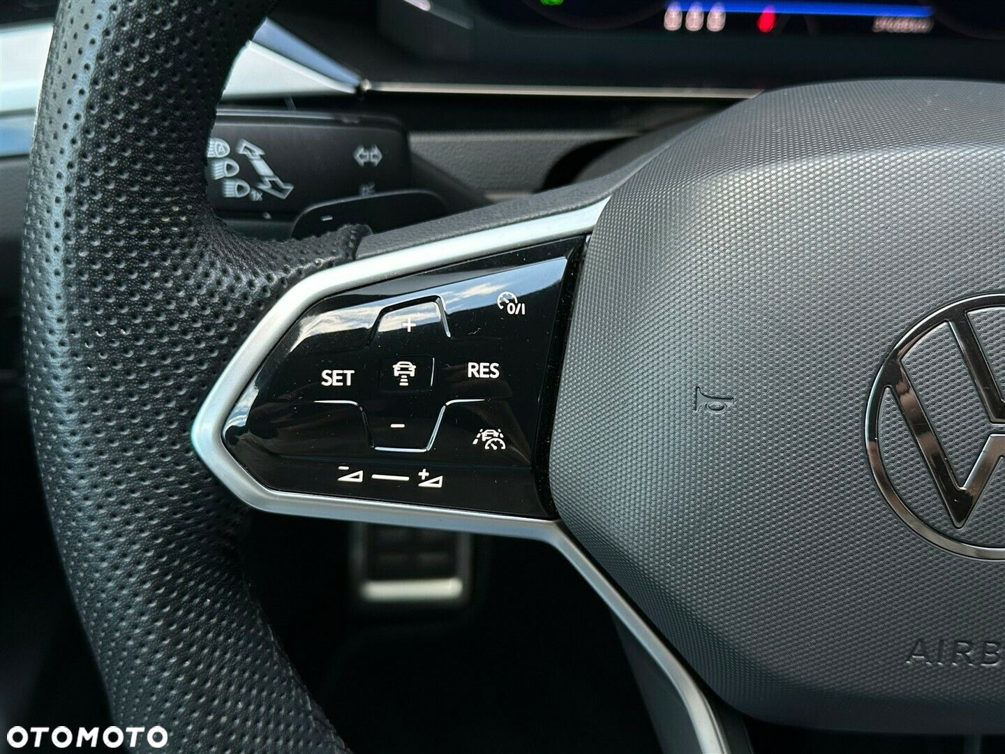 Volkswagen Arteon 2.0 TSI R-Line DSG - 18