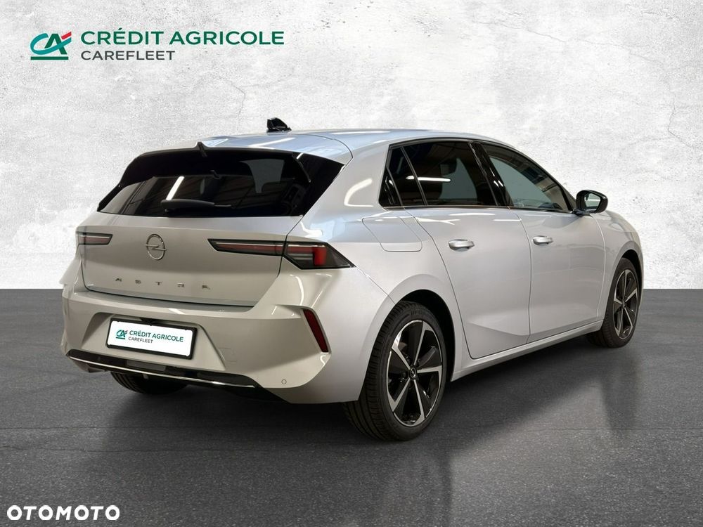 Opel Astra 2023 photo 4