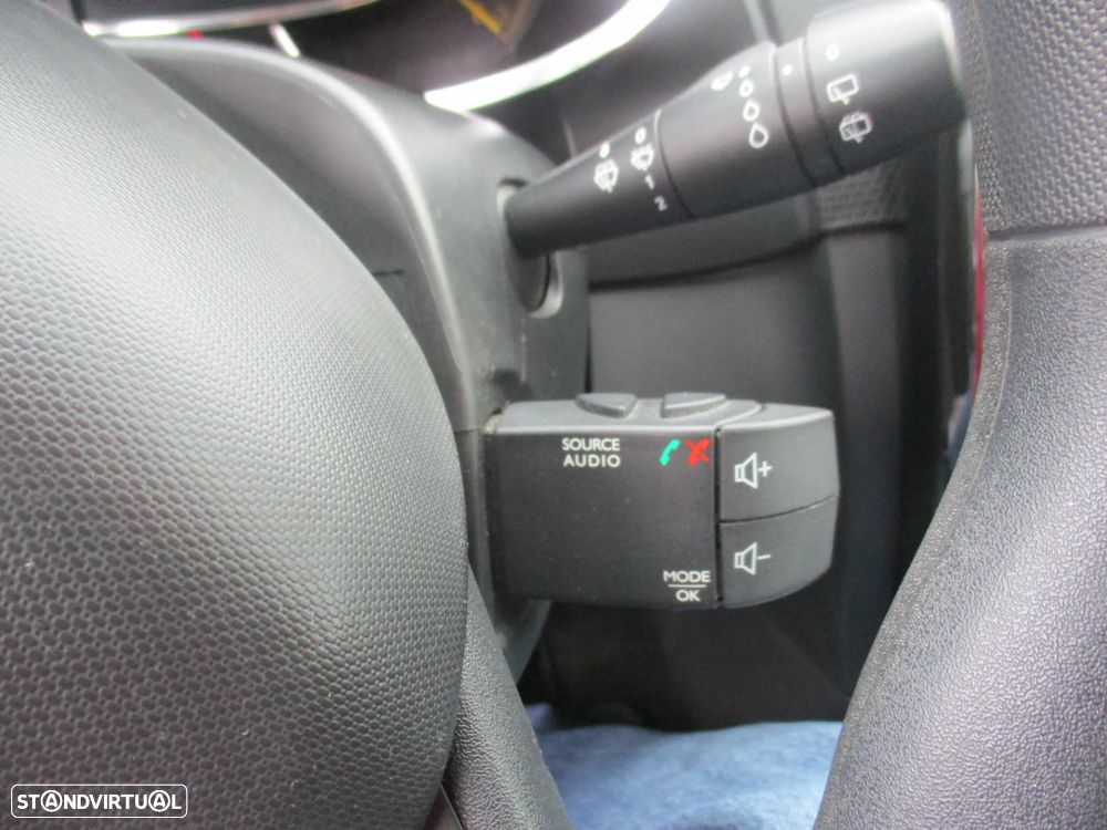 Renault Clio 0.9 TCE Limited - 16