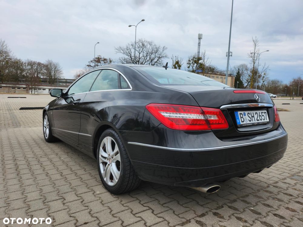Mercedes-Benz Klasa E - 9