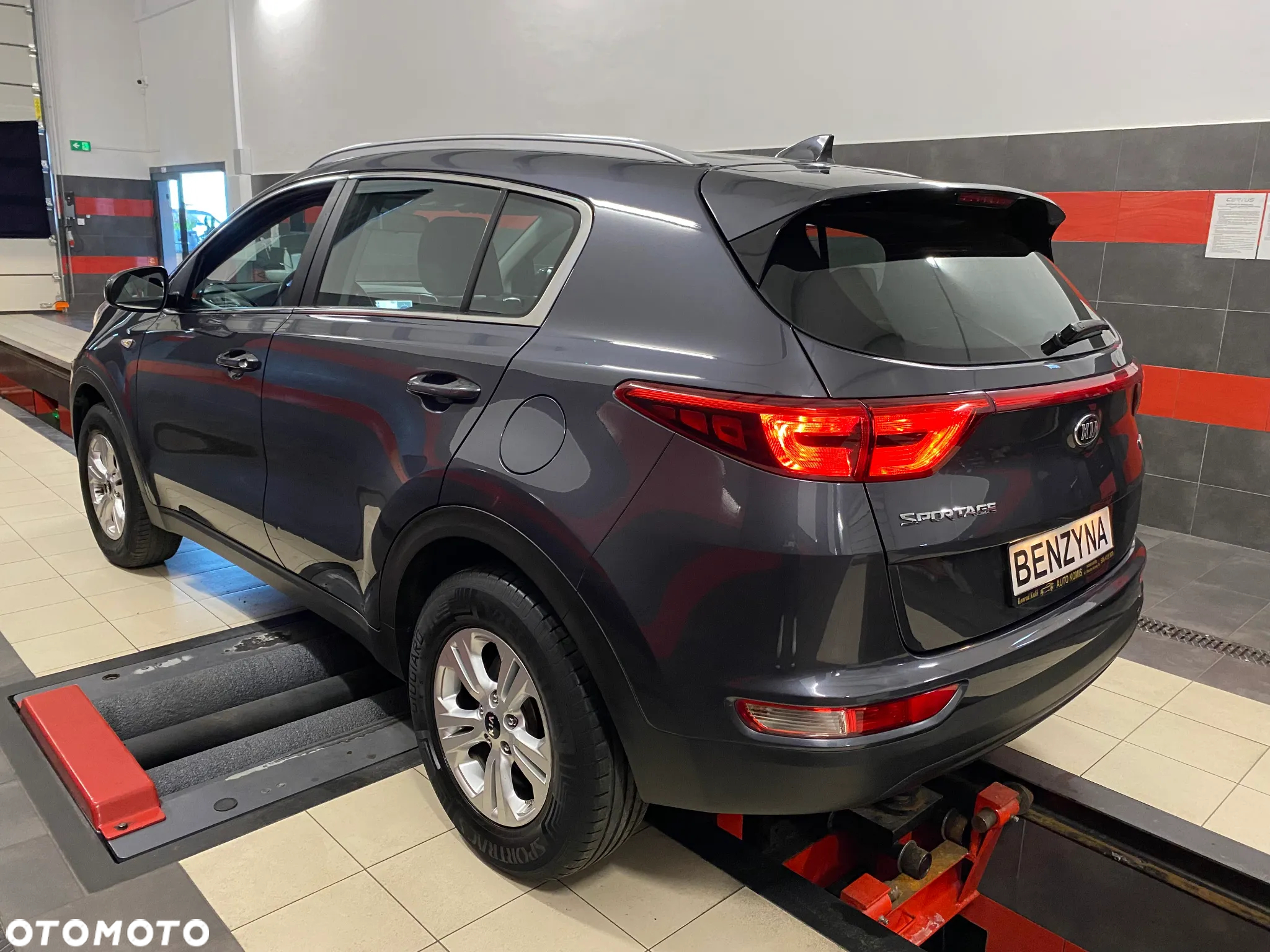 Kia Sportage 1.6 GDI 2WD Attract - 8