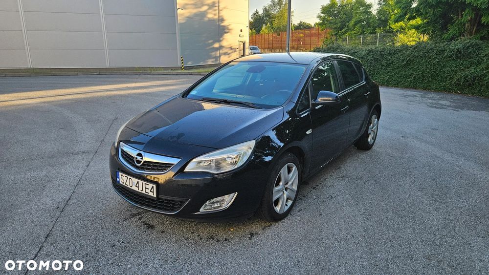 Opel Astra 1.4 Turbo 150 Jahre - 2
