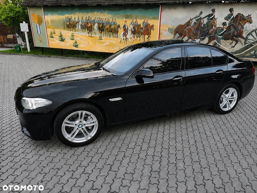 BMW Seria 5 528i - 24