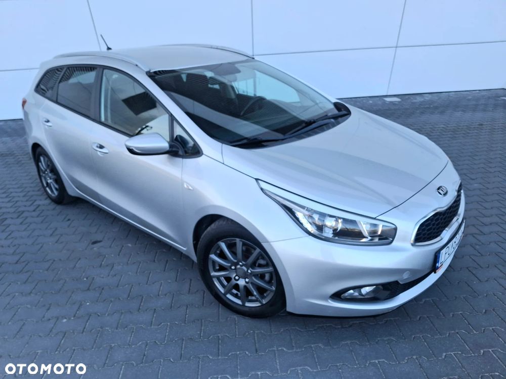 Kia Ceed 1.4 CVVT Dream Team Edition - 10
