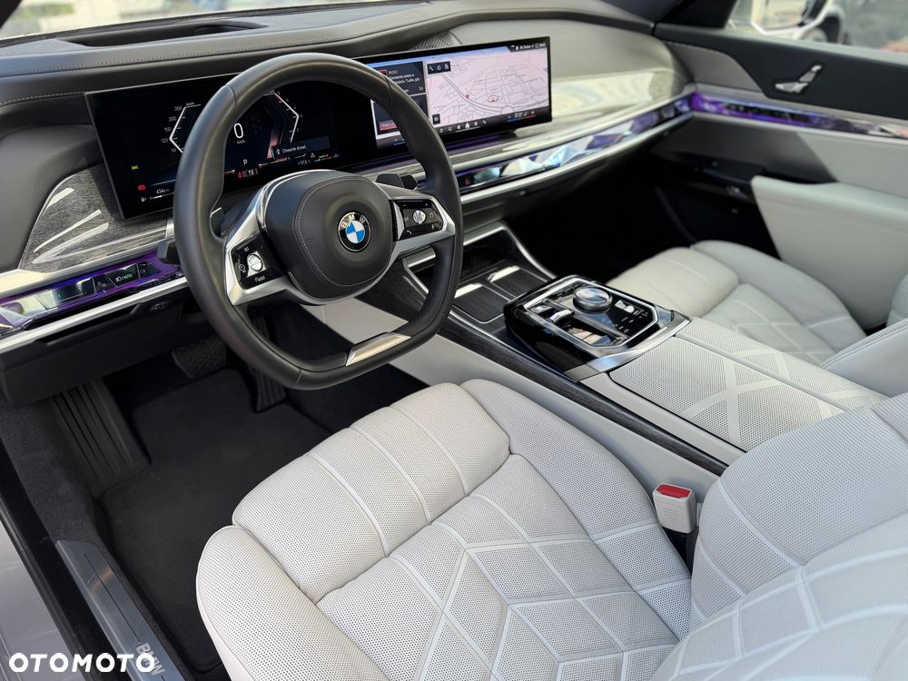 BMW Seria 7 740d xDrive mHEV sport - 9