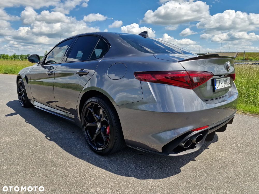 Alfa Romeo Giulia 2.9 Bi Turbo V6 Quadrifoglio - 12
