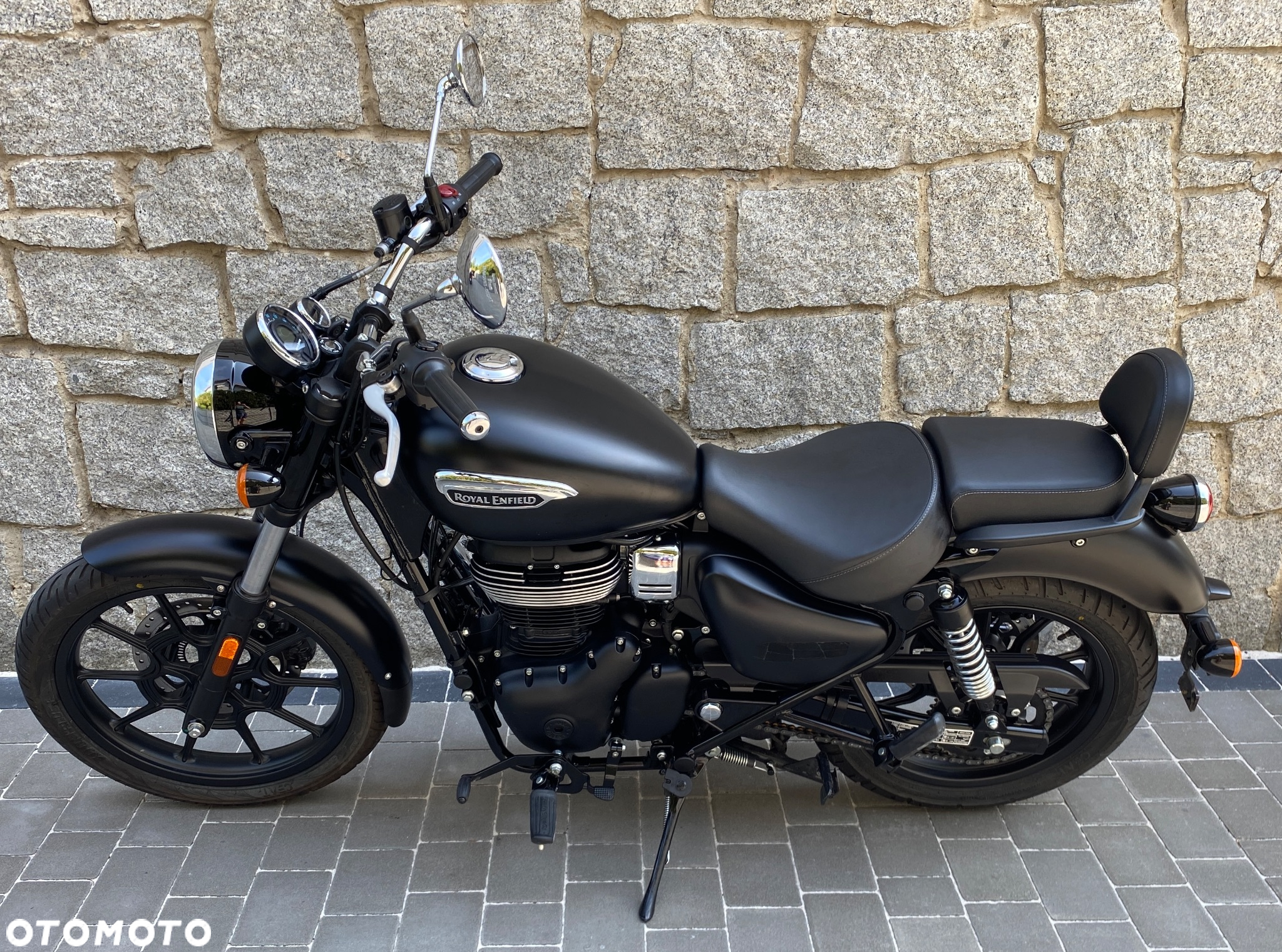 Royal Enfield Meteor - 16