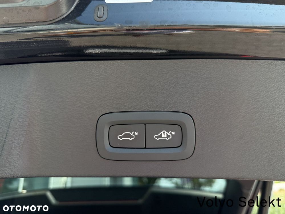 Volvo XC 40 B3 B DKG Core - 21