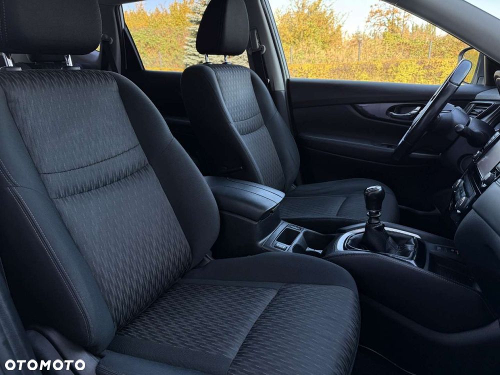 Nissan X-Trail 1.6 DIG-T N-Connecta - 29