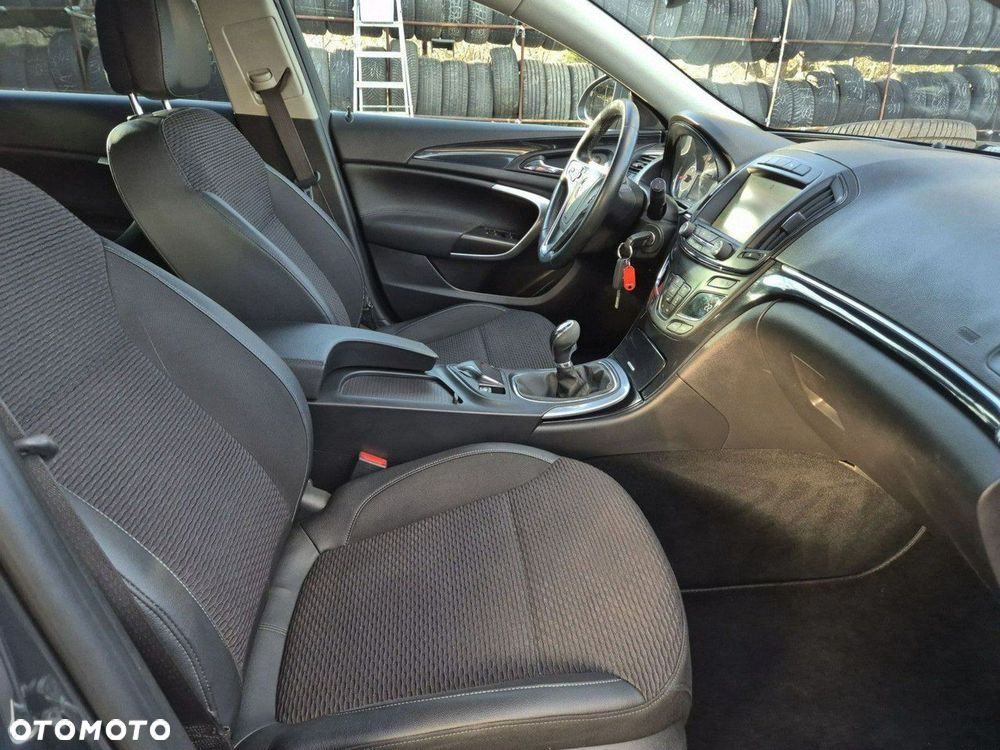 Opel Insignia - 29