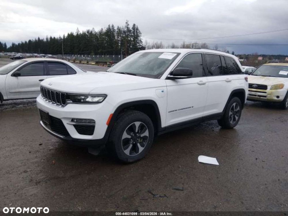 Jeep Grand Cherokee - 2