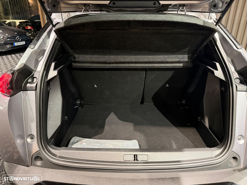 Peugeot 2008 1.5 BlueHDi Style - 24