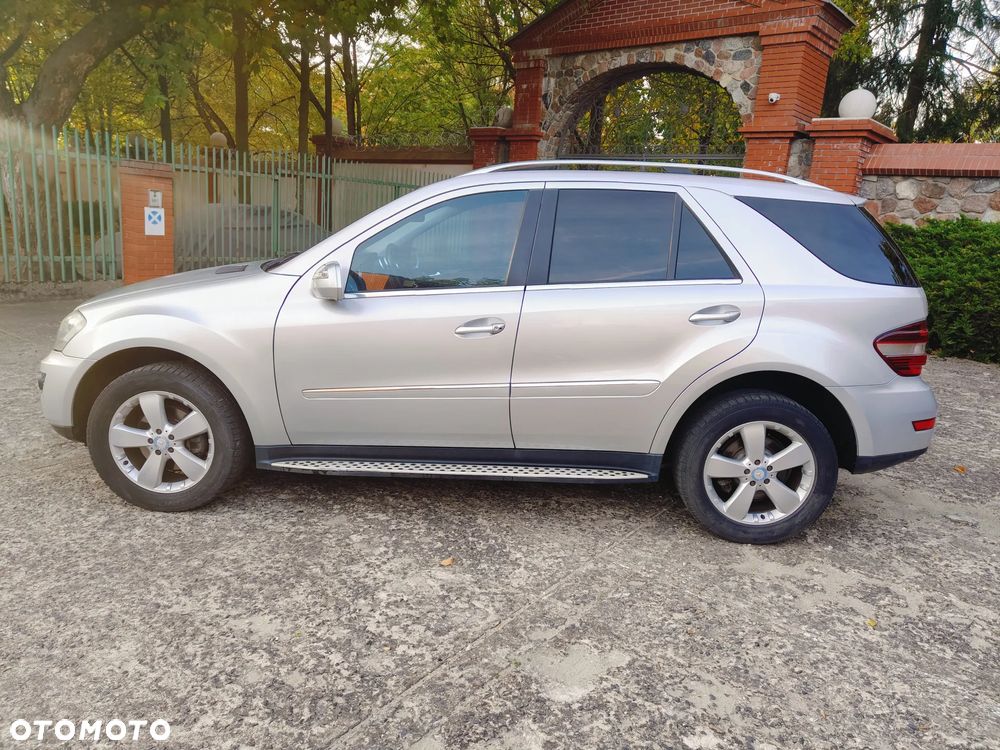 Mercedes-Benz ML - 27