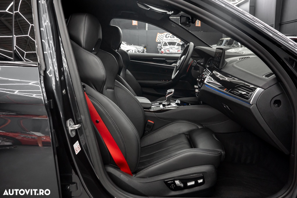 BMW M5 AT - 10