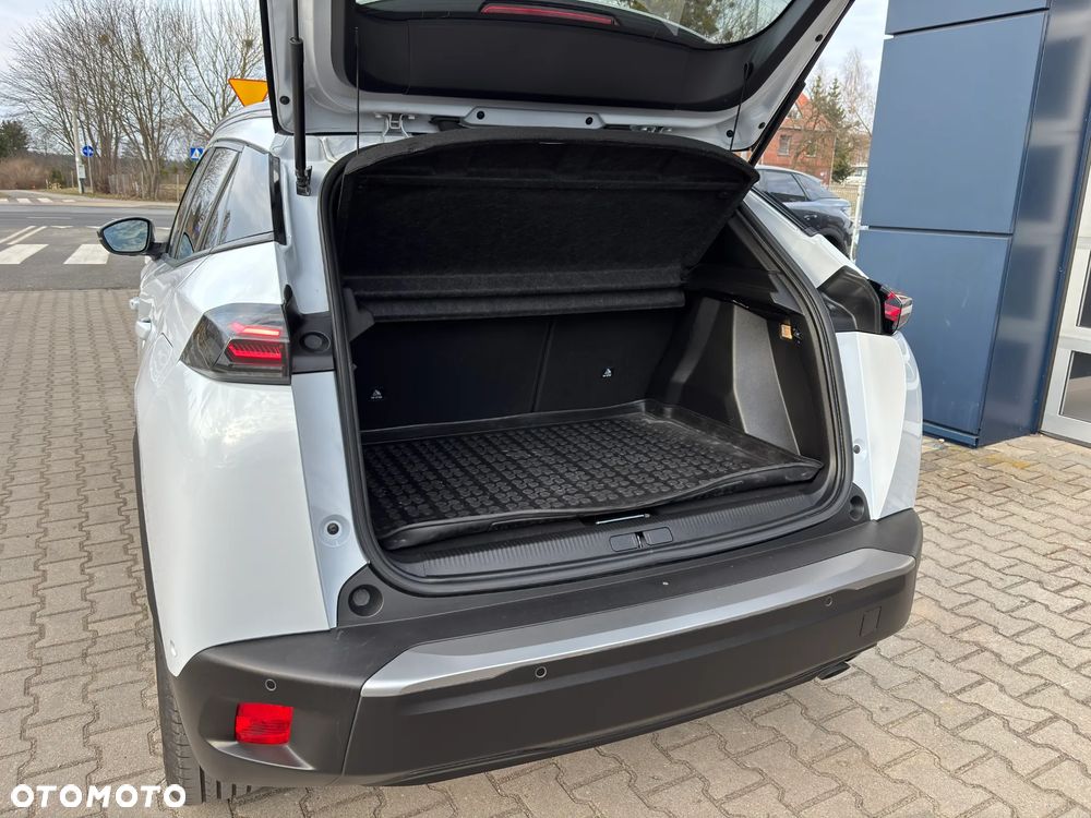 Peugeot 2008 PureTech 100 Allure S&S BVM6 - 20