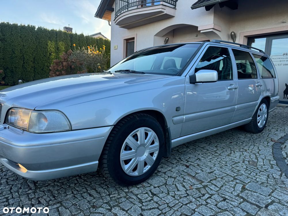 Volvo V70 2.4 T - 9
