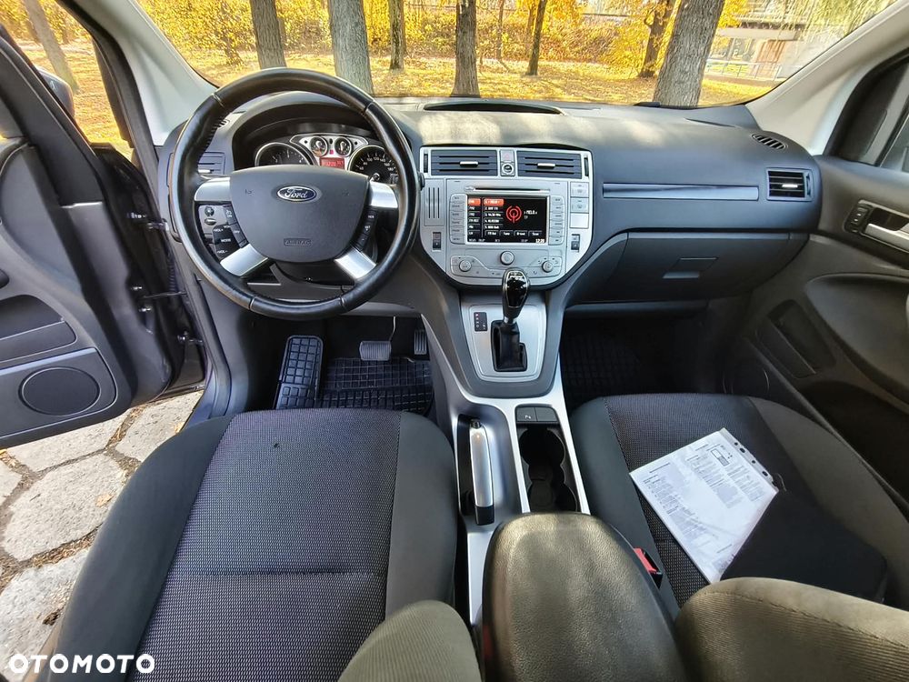 Ford Kuga - 9