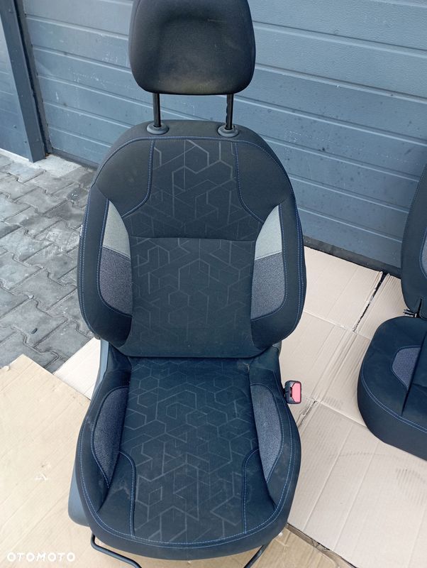 PEUGEOT 2008 FOTELE SIEDZENIA EUROPA KOMPLET - 2