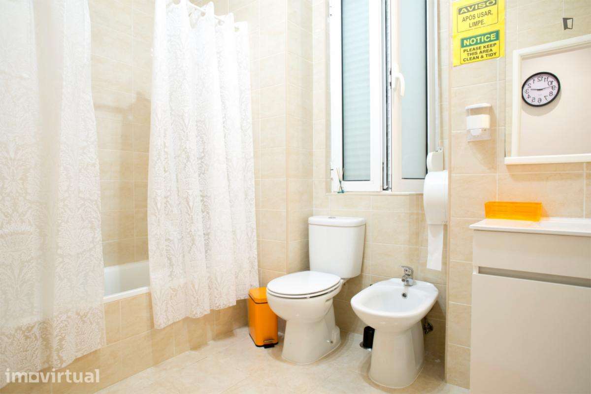 Quarto - localizado em Saldanha Lisbon - Grande imagem: 5/11