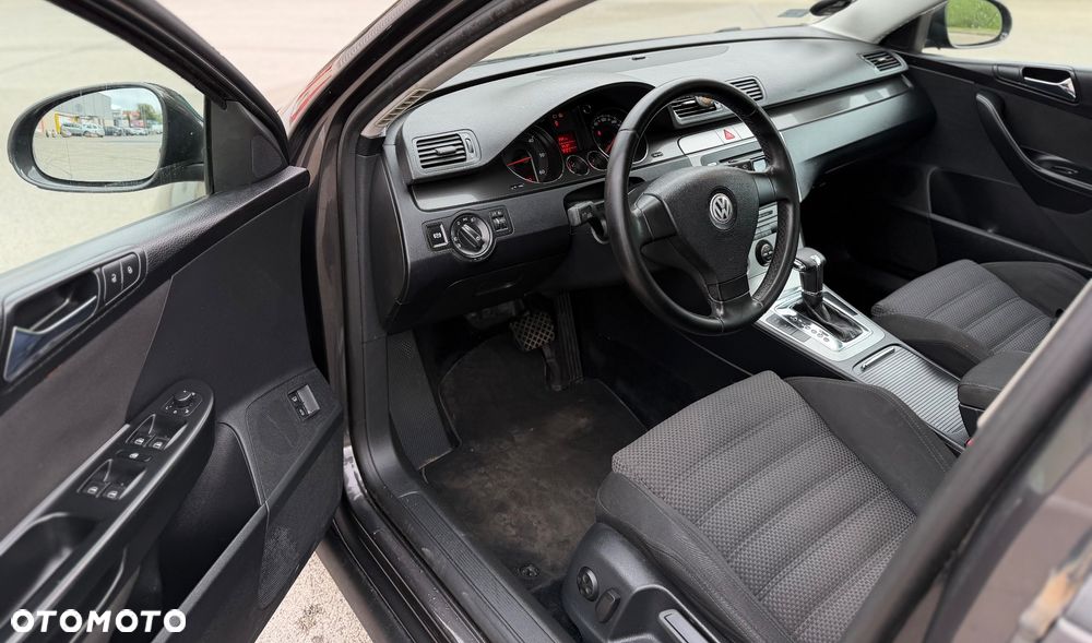 Volkswagen Passat 2.0 TDI DSG Comfortline - 5