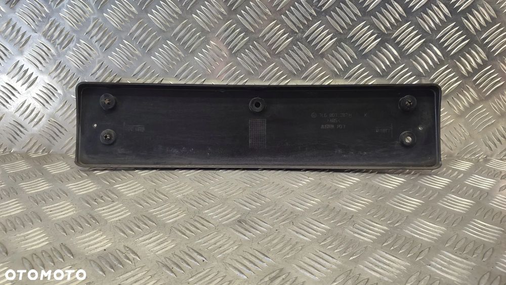 VW TOUAREG 7L 03-09R PODKLADKA PODSTAWA TABLICY REJESTRACYJNEJ LD7Z PRZOD 7L6807287 H - 2