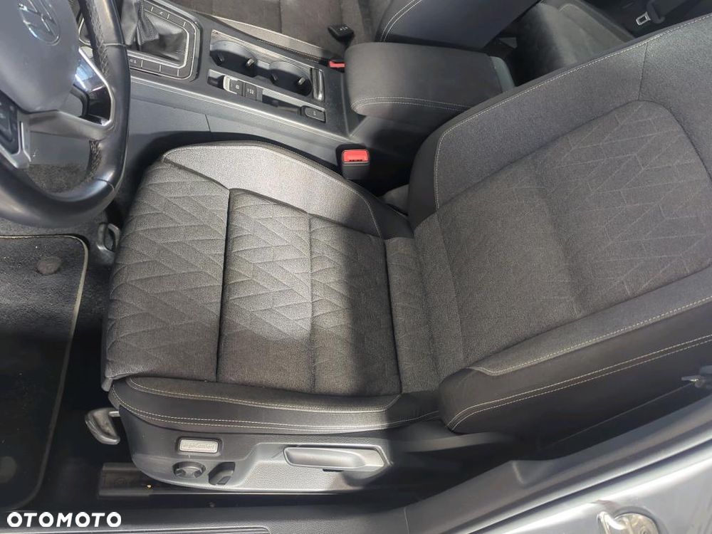 Volkswagen Passat 2.0 TDI EVO Business - 13