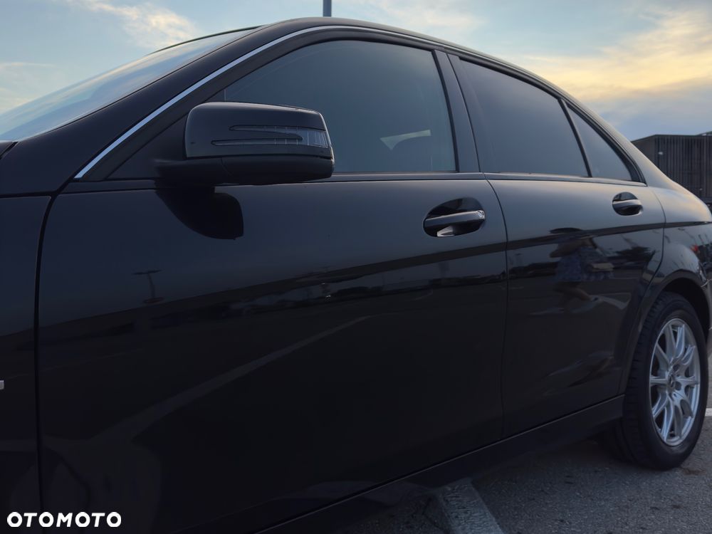 Mercedes-Benz Klasa C 180 CGI Automatik BlueEFFICIENCY - 6
