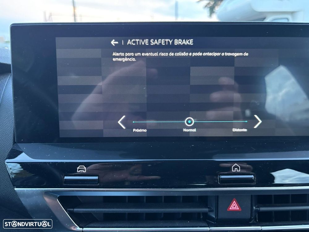 Citroën C4 1.2 PureTech Shine Pack EAT8 - 47