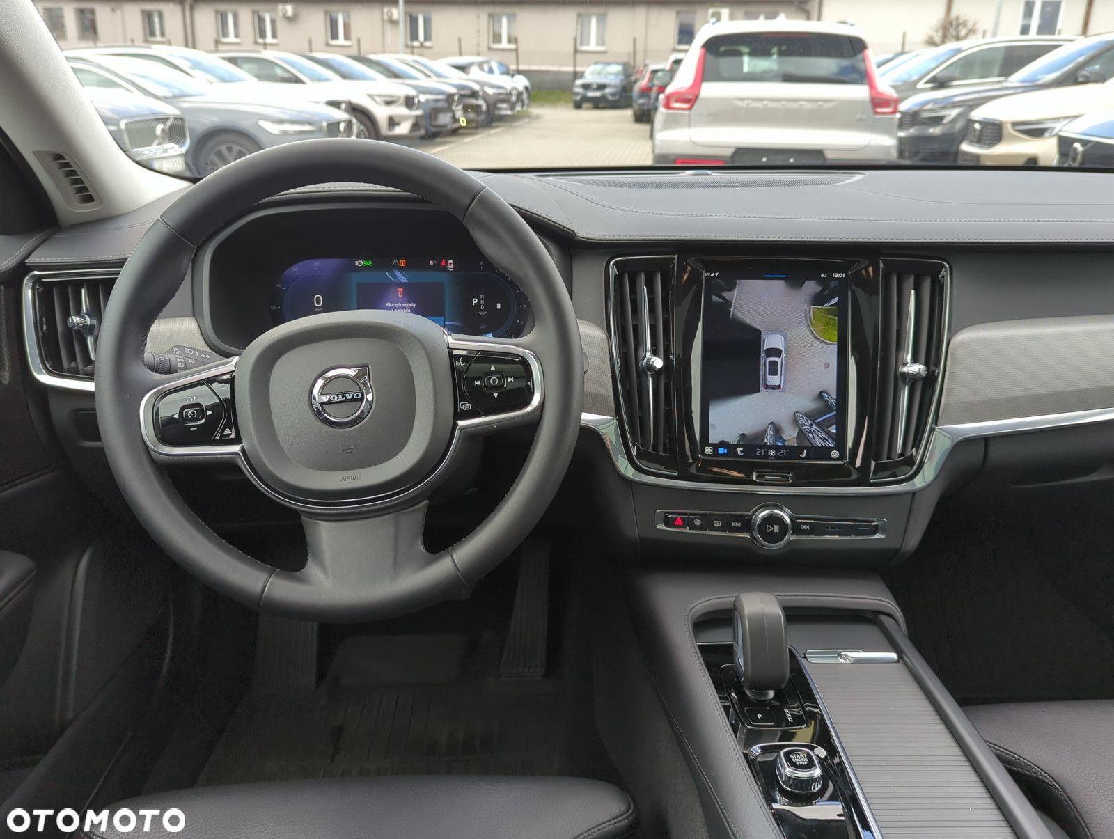 Volvo V90 Cross Country - 13
