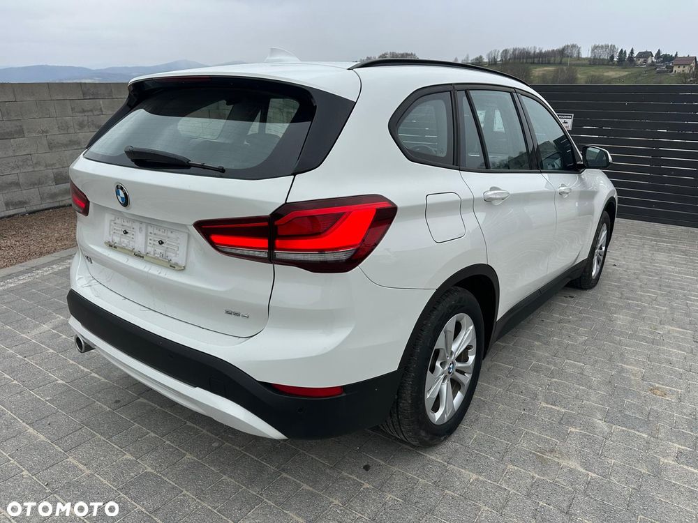 BMW X1 xDrive25e Business Edition - 4
