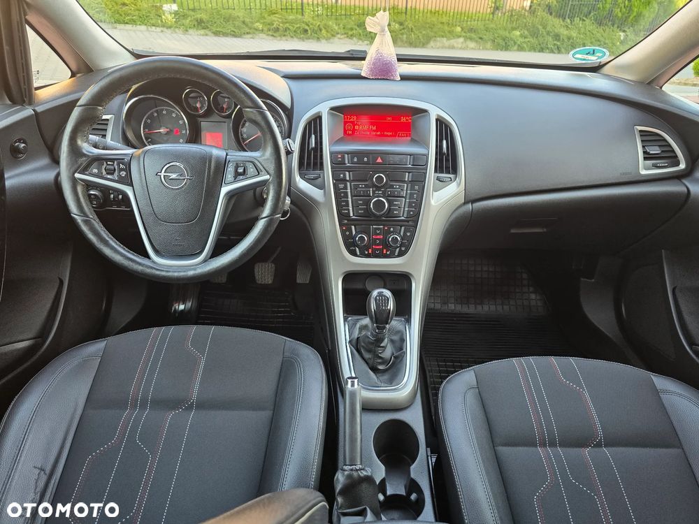 Opel Astra 1.4 Turbo Innovation - 21