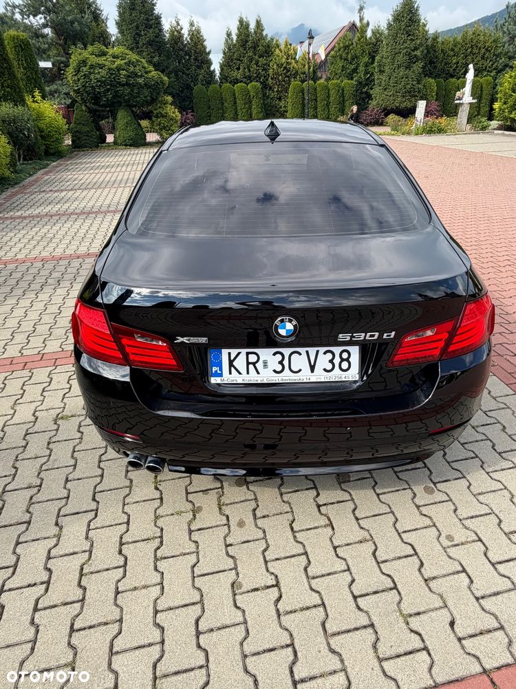 BMW Seria 5 530d xDrive - 5